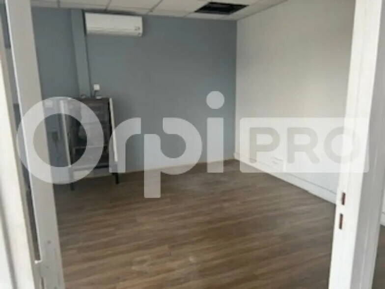 Bureau dans Gleizé à louer - Photo de l’immeuble – Image 2 sur 5