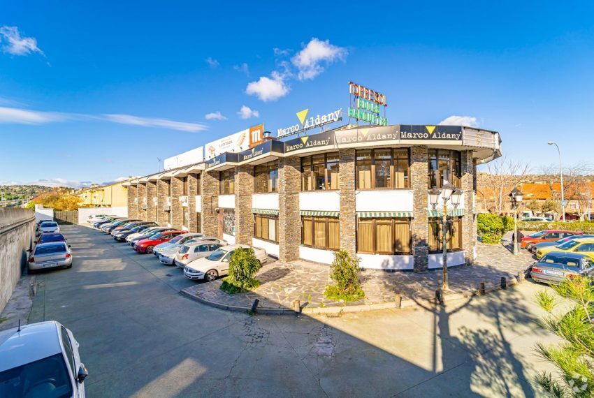 Local commercial dans Torrelodones, Madrid à louer - Photo principale – Image 1 sur 1