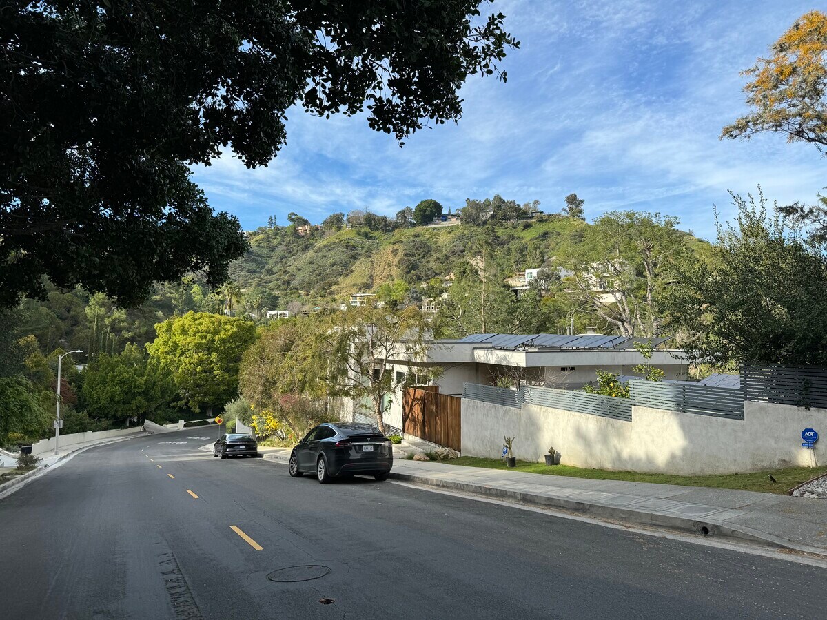 View Photo