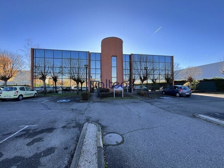 13 Rue Michel Labrousse, Toulouse à louer - Photo de l’immeuble – Image 2 sur 7