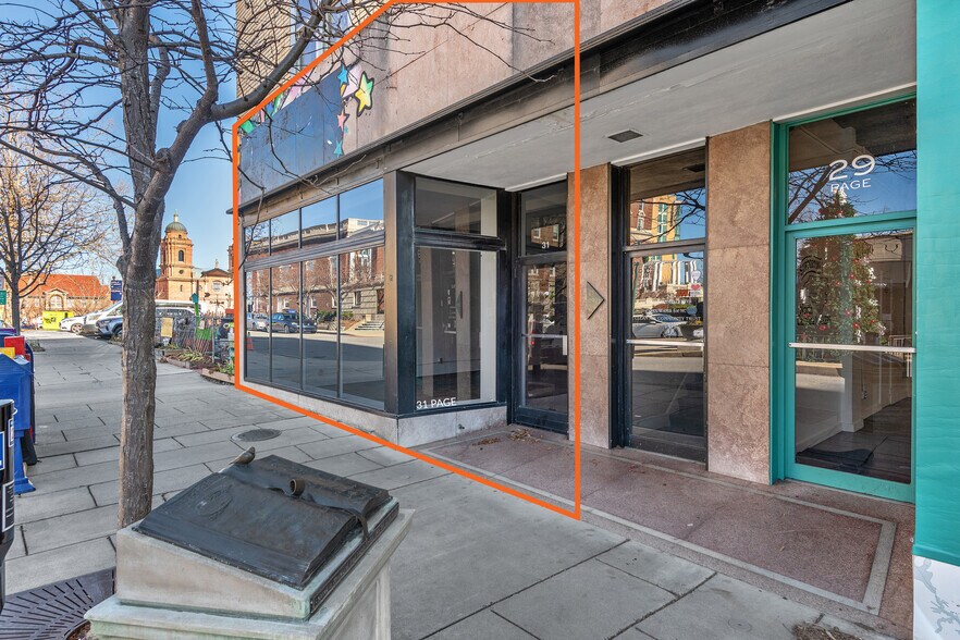 29 Page Ave, Asheville, NC à louer - Photo de l’immeuble – Image 2 sur 10