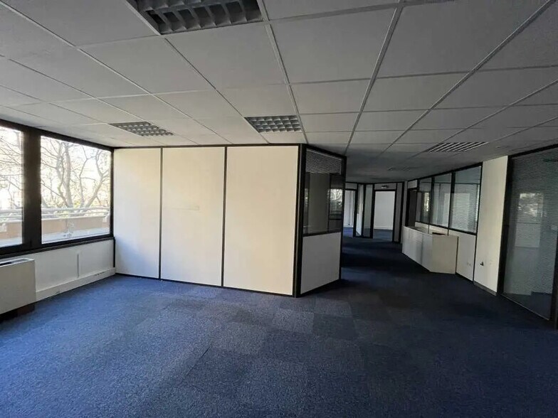 141 Avenue Du Prado, Marseille à louer - Photo de l’immeuble – Image 3 sur 26