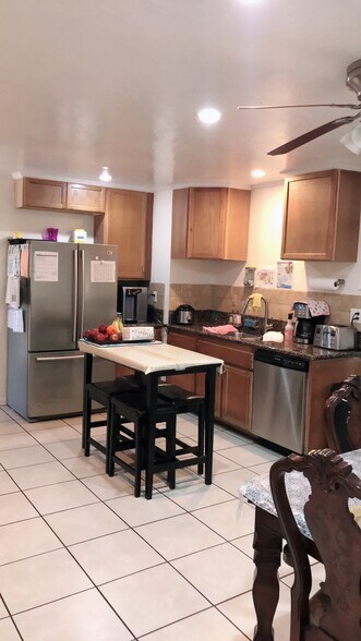 1132 Via Rancho Pky, Escondido, CA à vendre - Photo intérieure – Image 3 sur 3