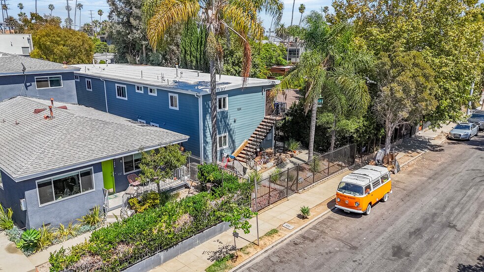 1034 Pleasantview Ave, Venice, CA à vendre - Photo de l’immeuble – Image 2 sur 9