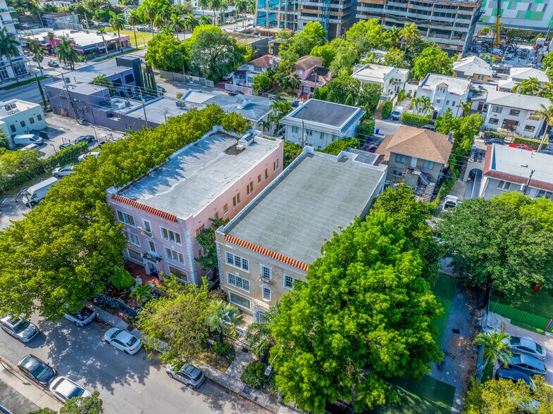236 NE 28th St, Miami, FL à vendre - Photo de l’immeuble – Image 3 sur 40