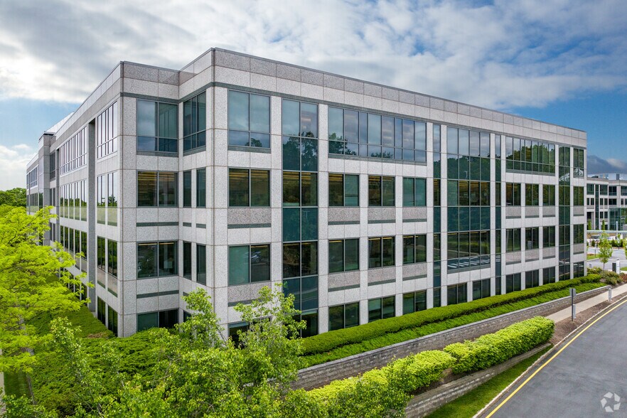 399 Interpace Pky, Parsippany, NJ à louer - Photo de l’immeuble – Image 1 sur 11