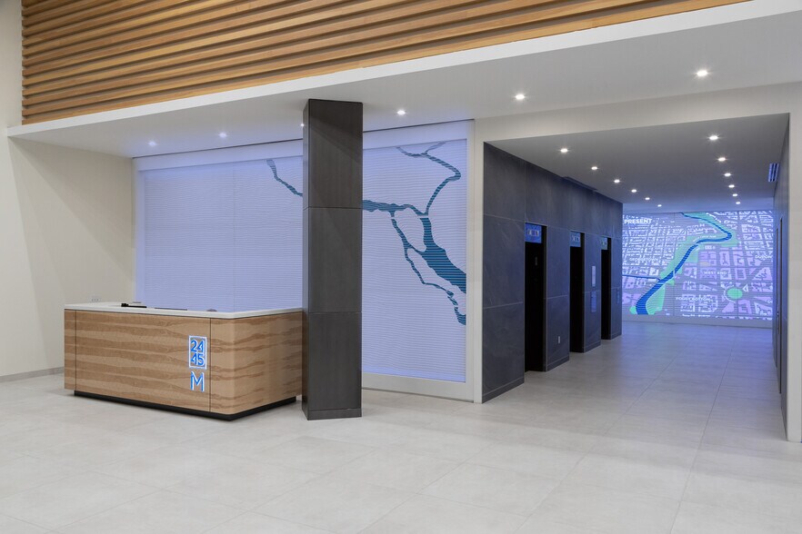 2445 M St NW, Washington, DC à louer - Hall d’entrée – Image 3 sur 23