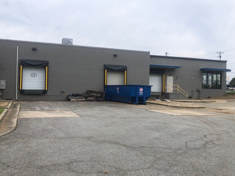 101-105 Industrial Ave, Greensboro, NC à louer - Photo intérieure – Image 3 sur 5