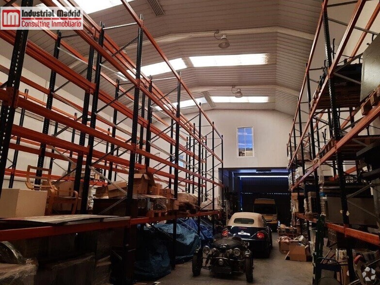Industriel/Logistique dans Loeches, Madrid à vendre - Photo de l’immeuble – Image 1 sur 14