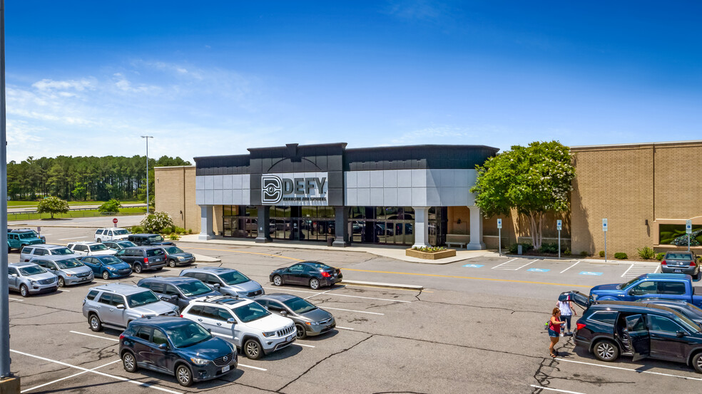 102-400 Westwood Shopping Ctr, Fayetteville, NC à louer - Photo de l’immeuble – Image 2 sur 21