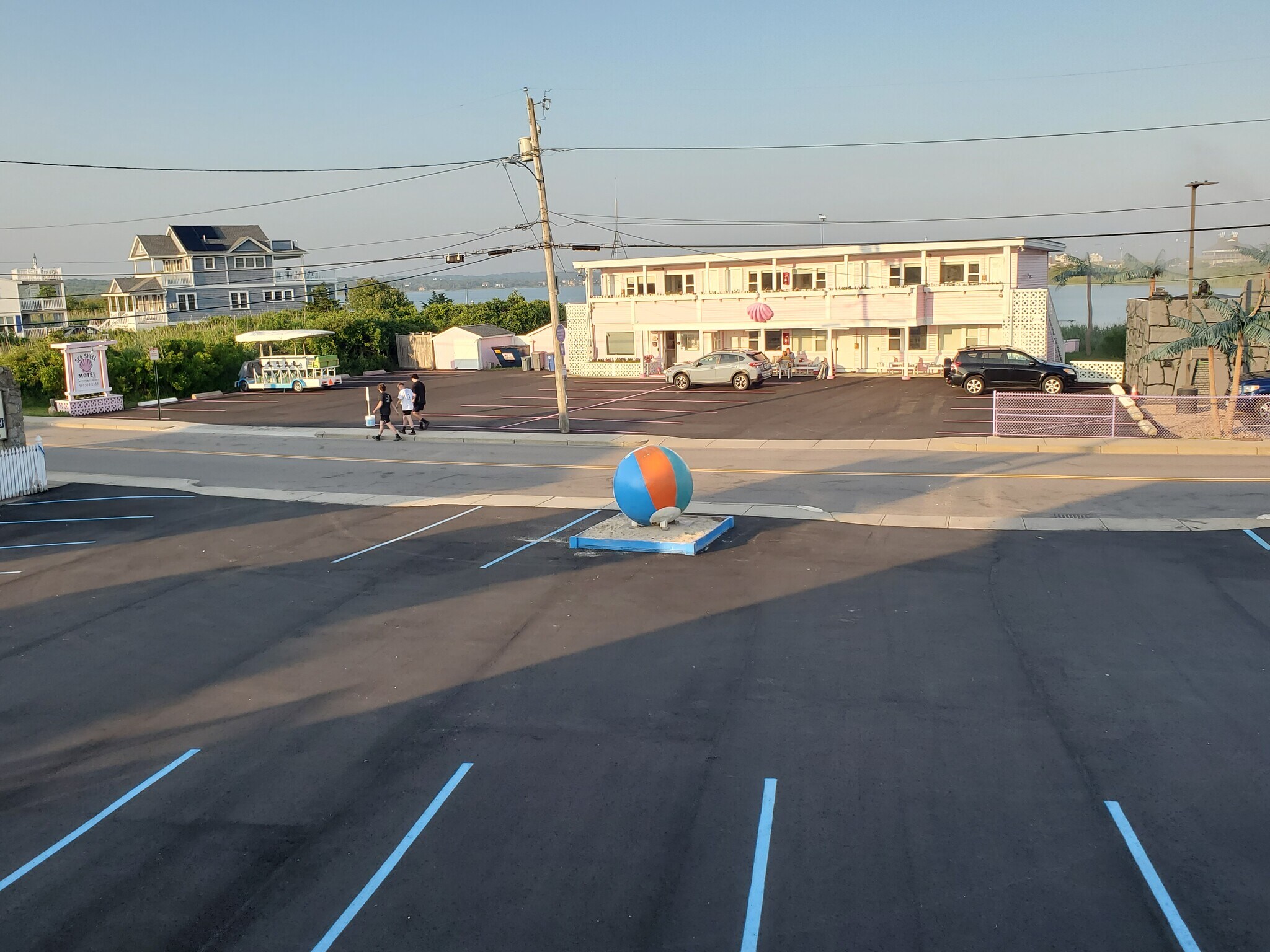 19 Winnapaug Rd, Westerly, RI à vendre Photo principale– Image 1 sur 18