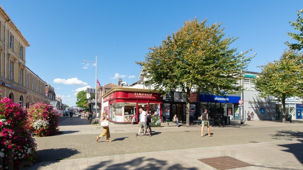 2 Surrey Street & 55-57 London Rd N, Lowestoft à vendre - Photo de l’immeuble – Image 2 sur 6