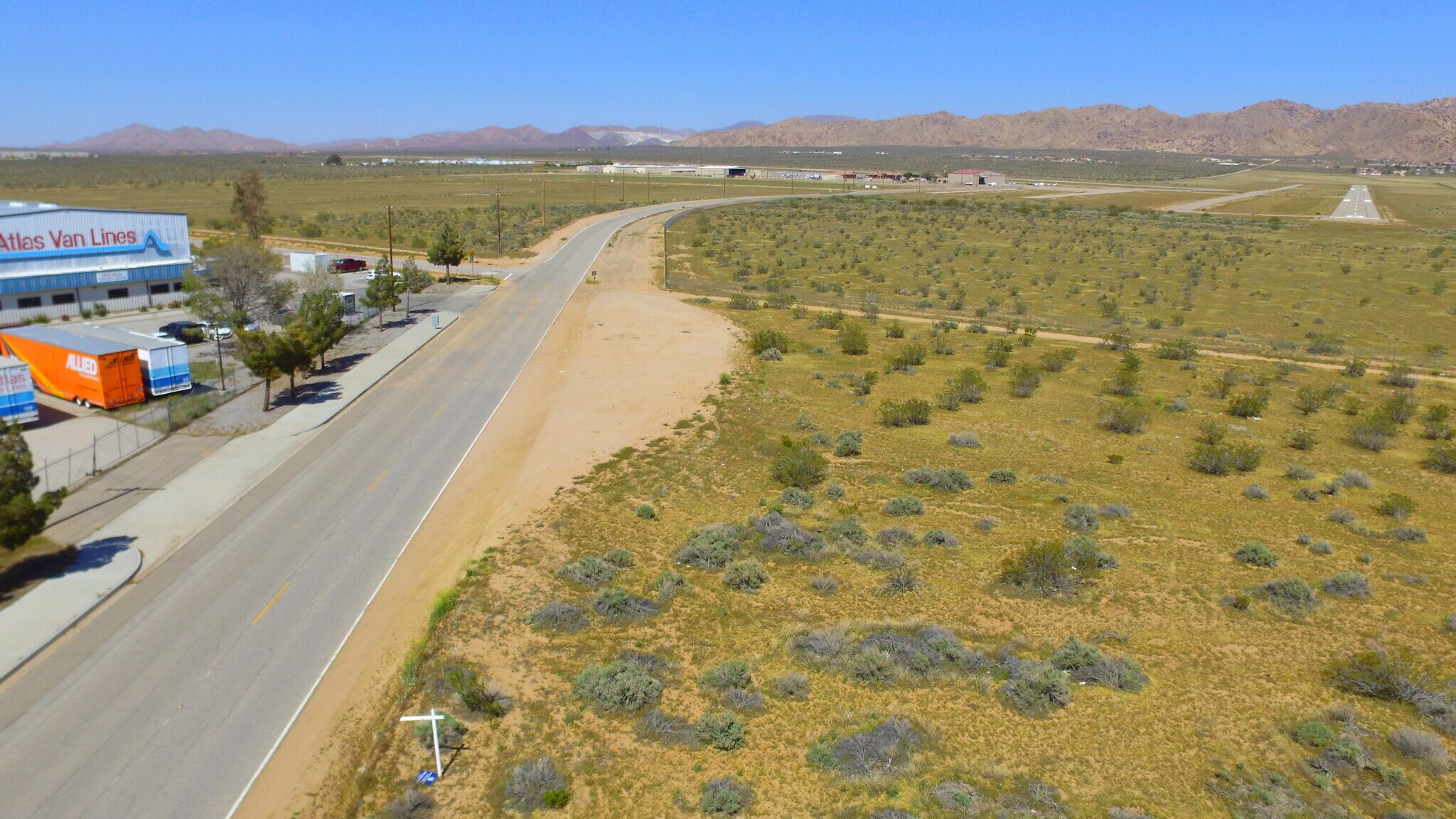 Corwin Rd, Apple Valley, CA à vendre Autre– Image 1 sur 29