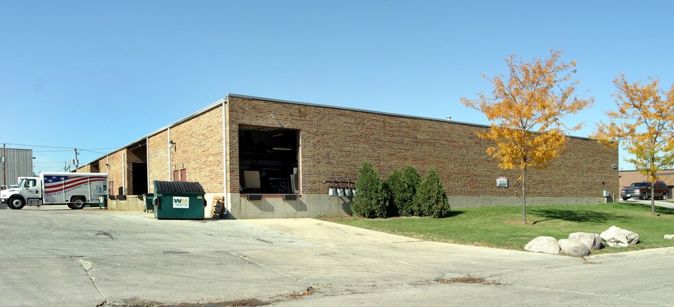 820 N Ridge Ave, Lombard, IL à louer - Autre – Image 2 sur 10
