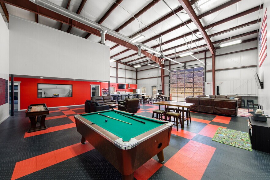 11858 S Highway 191, Moab, UT à louer - Photo de l’immeuble – Image 2 sur 2