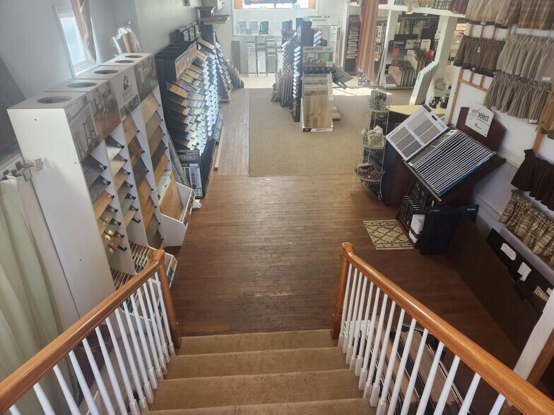 241 Main St, Townsend, MA à louer - Photo intérieure – Image 3 sur 23