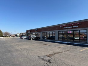 1411-1475 Veterans Pky, Yorkville, IL à louer Photo intérieure– Image 1 sur 22