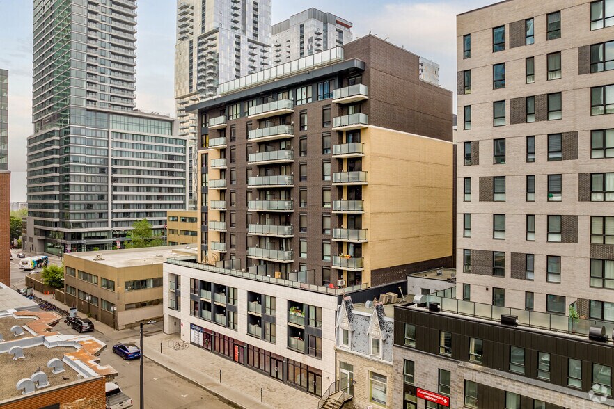 1184 Rue Crescent, Montréal, QC à vendre - Photo de l’immeuble – Image 2 sur 5
