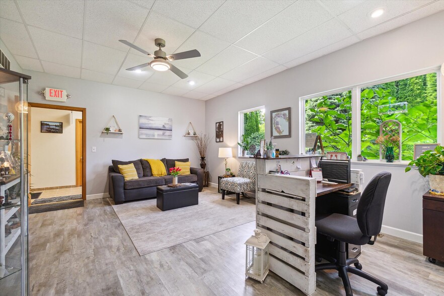 701 E State St, Saint Johns, MI à vendre - Photo intérieure – Image 2 sur 18