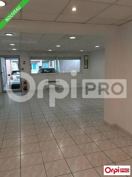 Local commercial dans Valence à louer - Photo intérieure – Image 2 sur 4