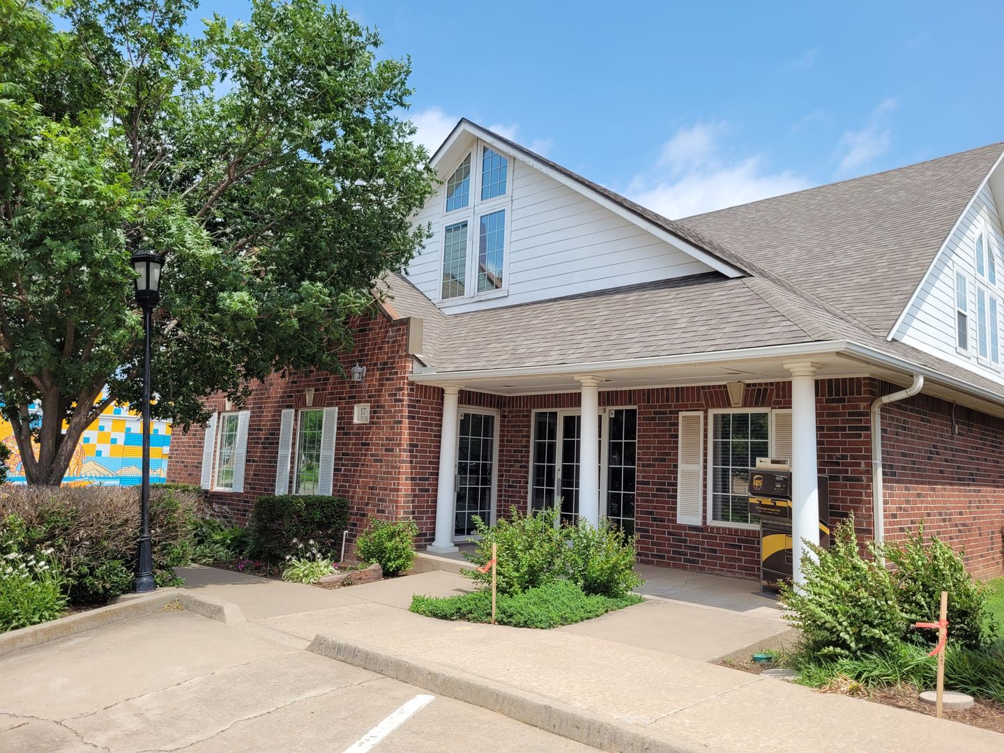 17 E Hurd St, Edmond, OK à louer Photo de l’immeuble– Image 1 sur 27
