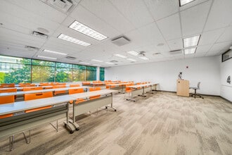 2925 Virtual Way, Vancouver, BC à louer Photo intérieure– Image 1 sur 9