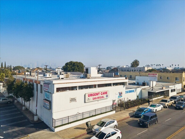 231 W Vernon Ave, Los Angeles, CA à vendre - Photo de l’immeuble – Image 3 sur 7