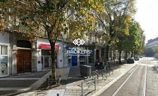 Plus de détails pour Local commercial à louer