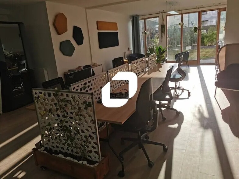 Bureau dans Arcueil à louer - Photo de l’immeuble – Image 2 sur 12