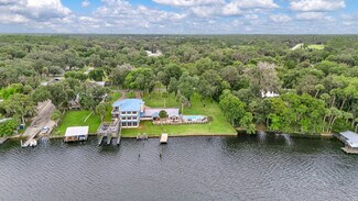 Plus de détails pour 703 Front St, Welaka, FL - Spécialisé à vendre