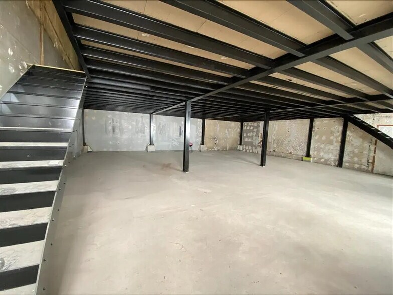 Bureau dans Montreuil à louer - Photo de l’immeuble – Image 3 sur 6