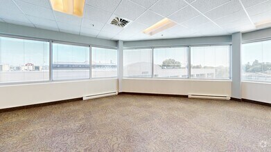 2800 Av Saint-Jean-Baptiste, Québec, QC à louer Numérisation 3D Matterport– Image 1 sur 2