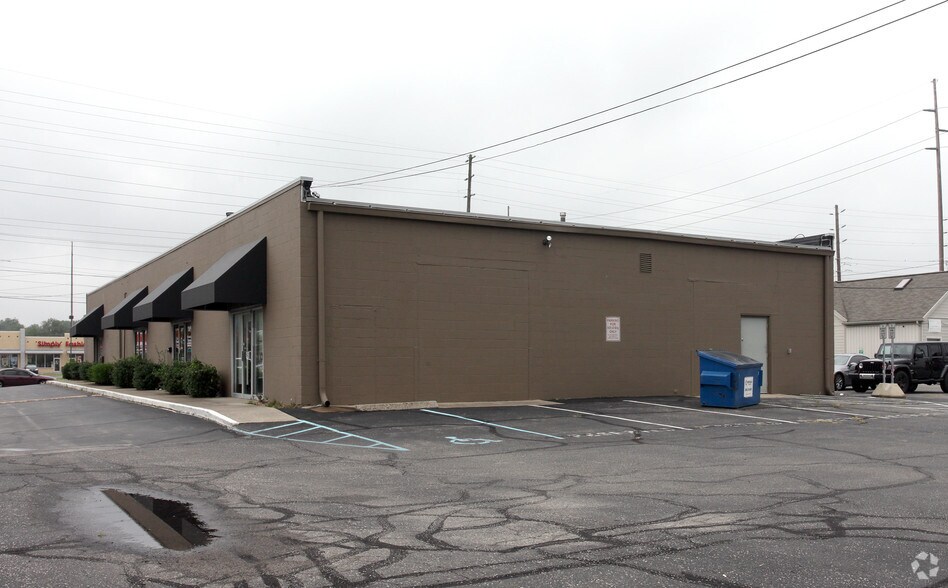 5426-5438 N Keystone Ave, Indianapolis, IN à louer - Photo de l’immeuble – Image 3 sur 3