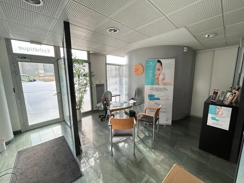 Bureaux/Médical dans Rennes à louer Hall d’entrée– Image 1 sur 6