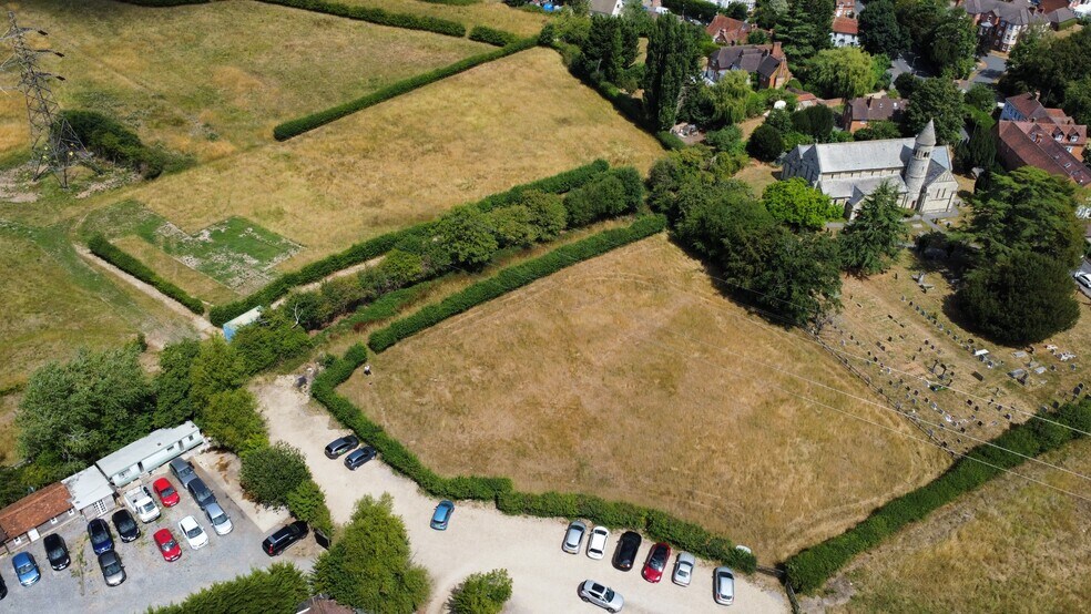 Hale Rd, Farnham à vendre - Photo de l’immeuble – Image 2 sur 6
