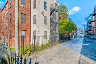 Plus de détails pour Sunflower House, Washington, DC - Logement à vendre