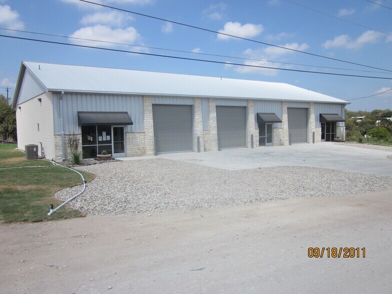 3100 Scott Dr, Austin, TX à louer - Photo principale – Image 1 sur 6