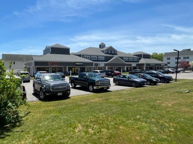 23 Messenger St, Plainville, MA à louer - Photo de l’immeuble – Image 3 sur 13