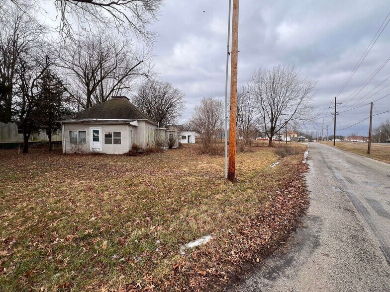 402 & 408 S Grace St, Marissa, IL à vendre - Photo de l’immeuble – Image 2 sur 16