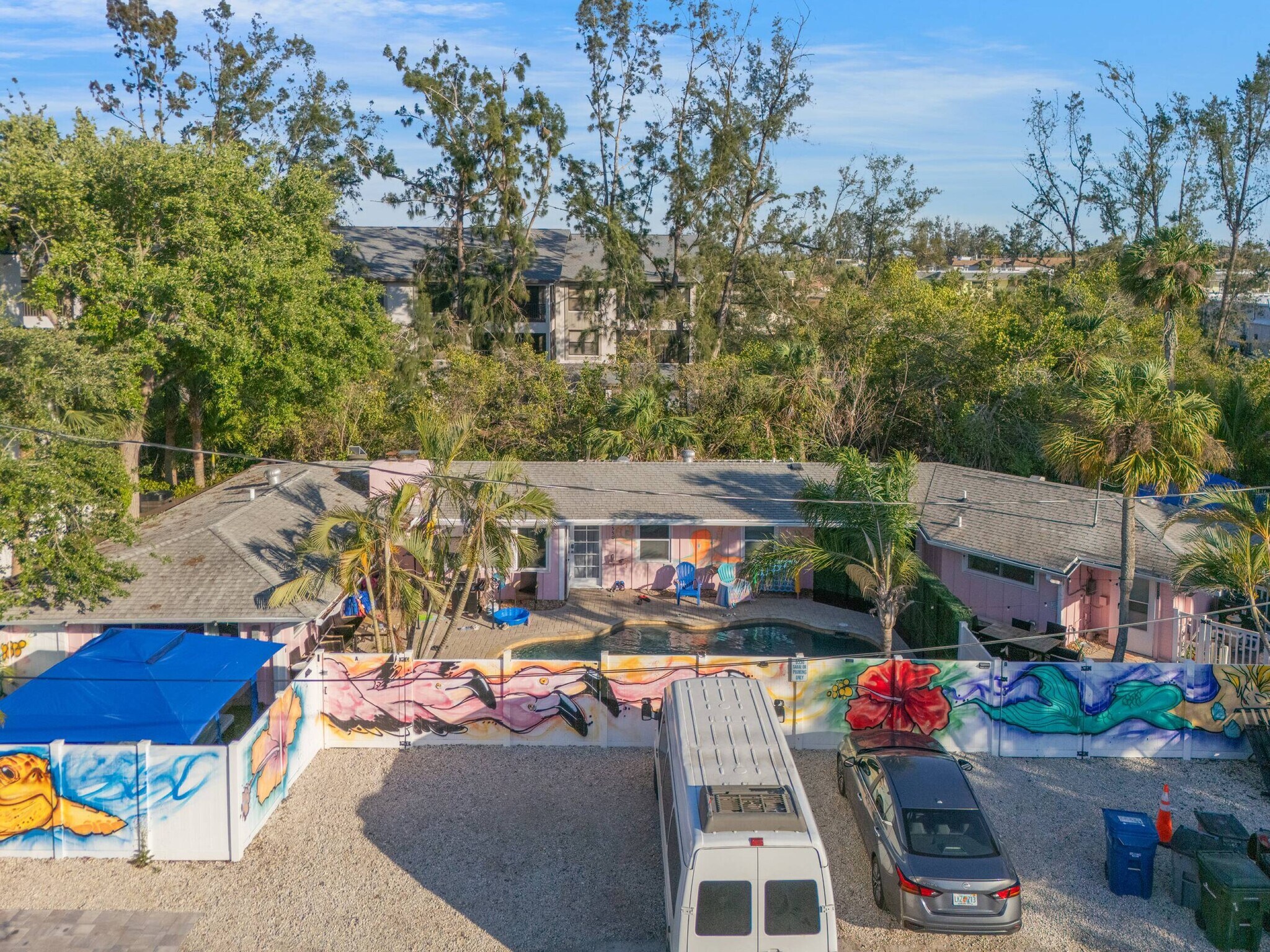 6550 Sabal Dr, Sarasota, FL à vendre Photo de l’immeuble– Image 1 sur 21
