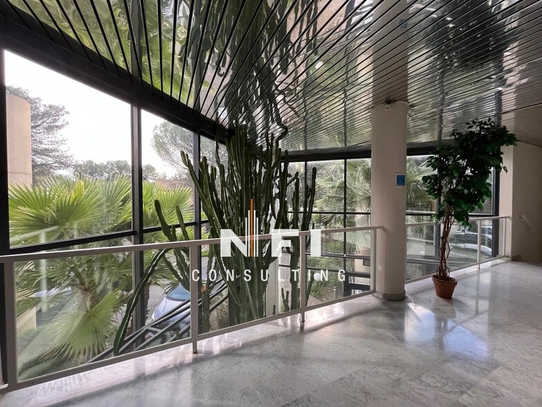 Bureau dans Antibes à vendre - Photo intérieure – Image 2 sur 5