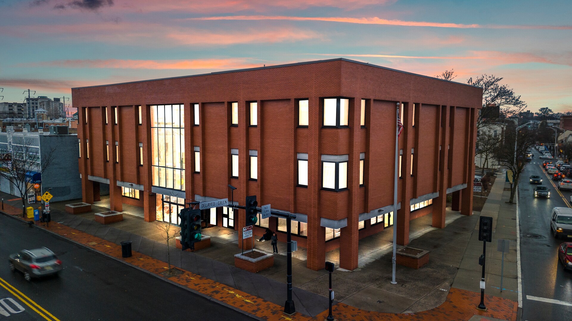 288 N Broad St, Elizabeth, NJ à louer Photo principale– Image 1 sur 22