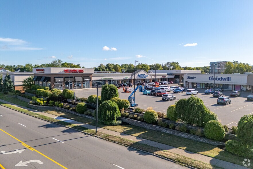2625 Delaware Ave, Buffalo, NY à vendre - Photo de l’immeuble – Image 2 sur 12