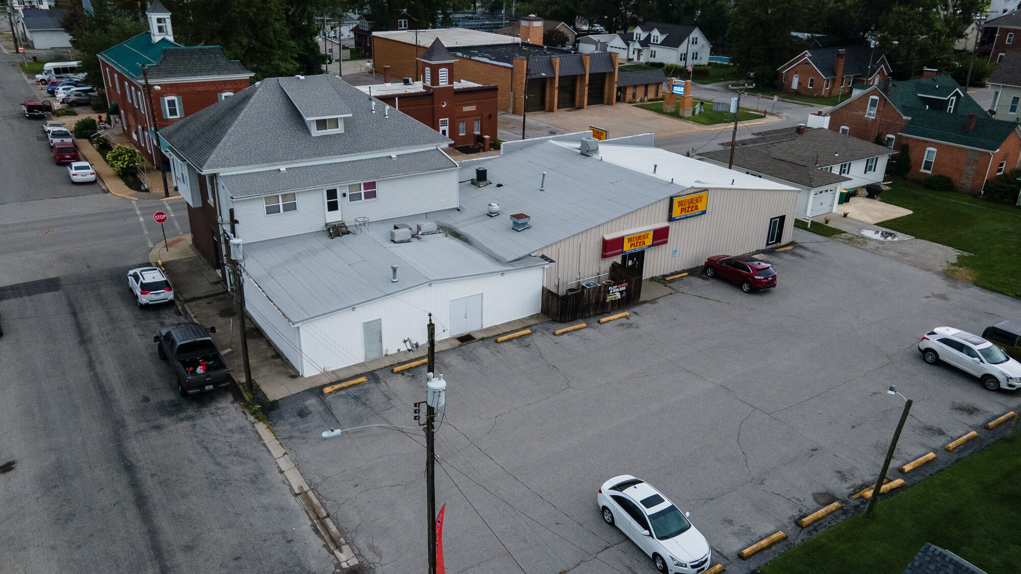 105 S Jefferson St, Millstadt, IL à vendre Photo principale– Image 1 sur 31