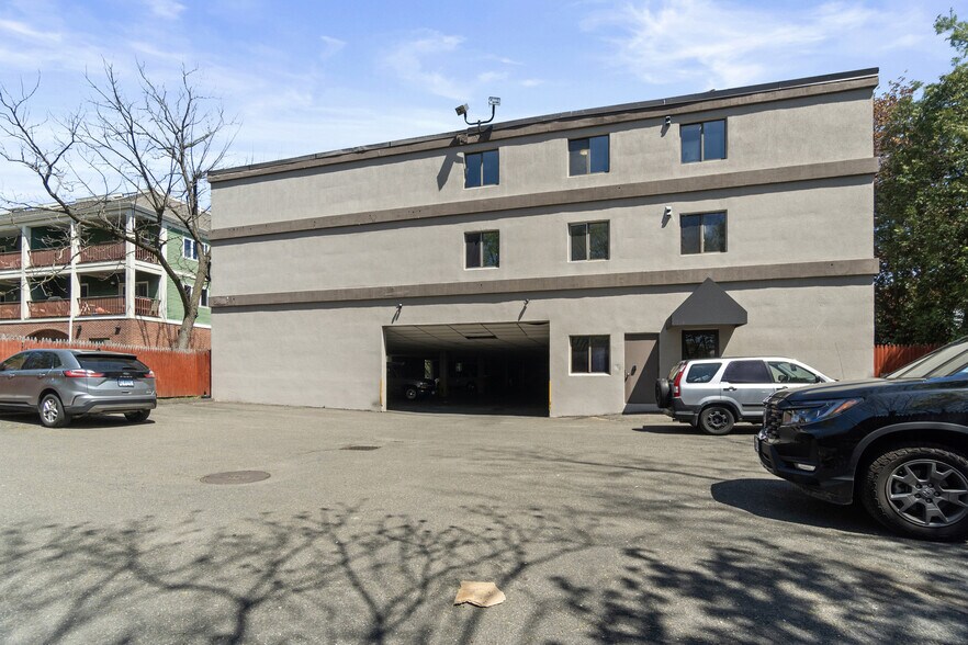 289 Main Ave, Norwalk, CT à vendre - Photo de l’immeuble – Image 3 sur 7