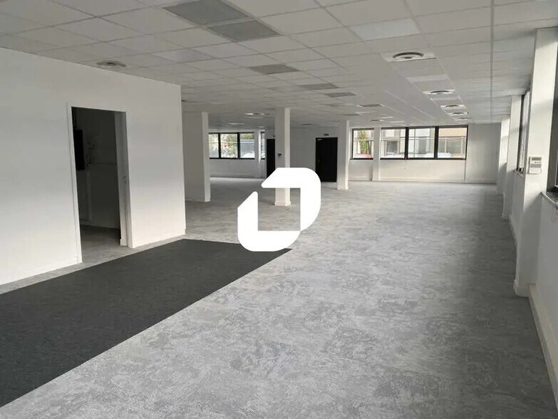 Bureau dans Pessac à louer - Photo intérieure – Image 1 sur 9