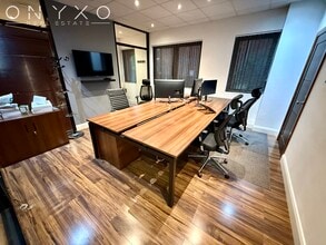 1390 Uxbridge Rd, Uxbridge à louer Photo intérieure– Image 1 sur 1