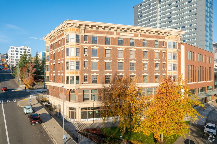 1551 Broadway, Tacoma, WA à louer - Photo de l’immeuble – Image 1 sur 17
