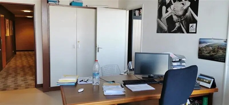 Bureau dans Plérin à louer - Photo de l’immeuble – Image 3 sur 6