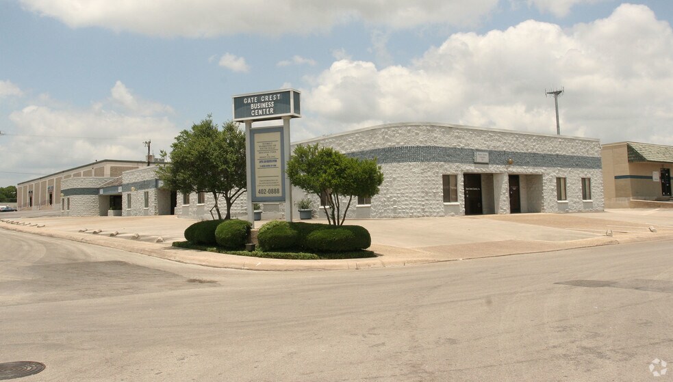 4287-4307 Centergate St, San Antonio, TX à louer - Photo de l’immeuble – Image 2 sur 5